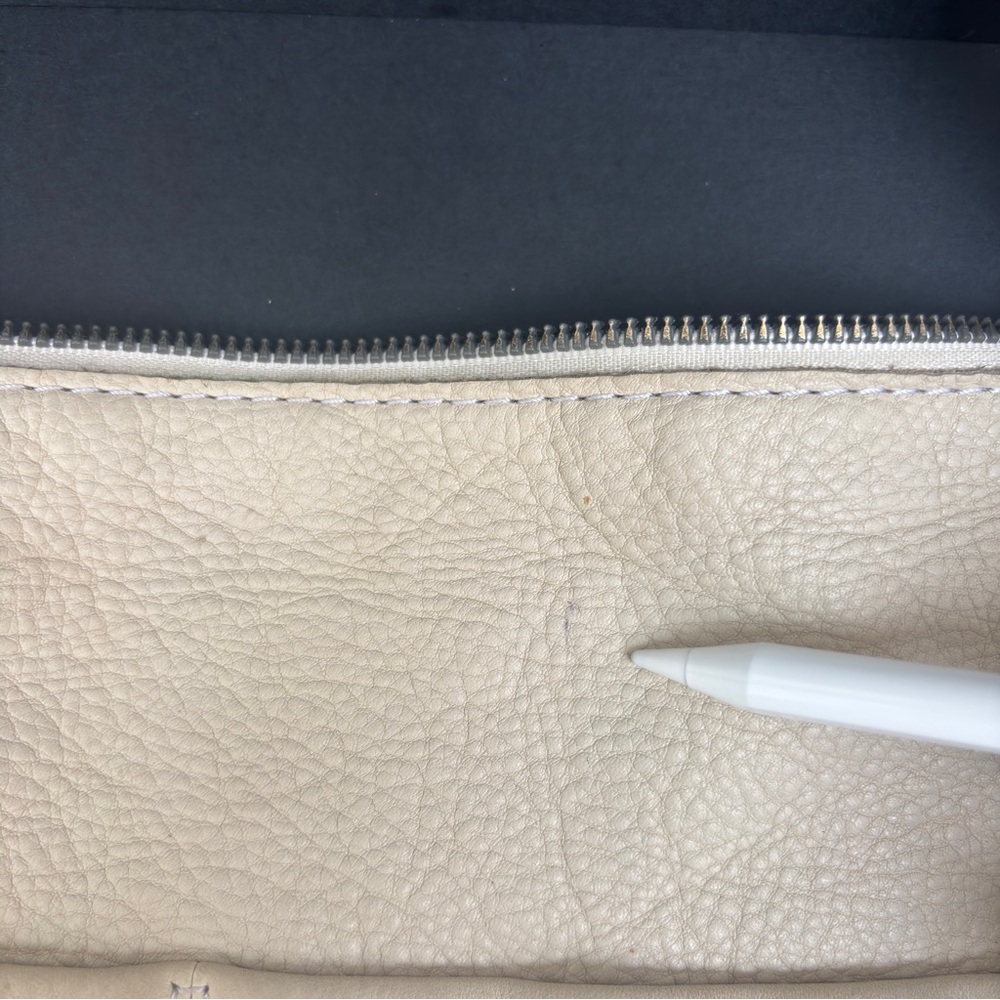 American Leather Co Ivory Shoulder bag, GUC - Picture 10 of 10